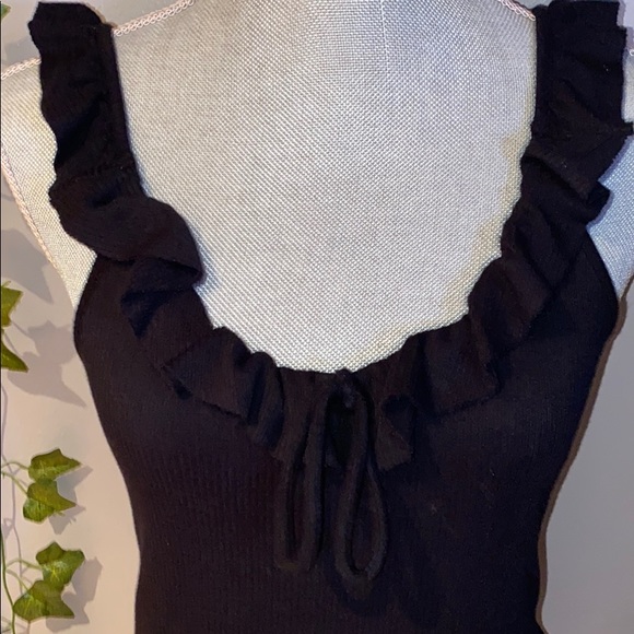 Women’s Forever 21 Black Ruffle Tie Crop Top Medium - Picture 3 of 7